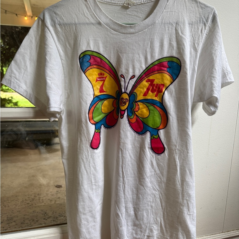 Vintage 70s 7up tee by artists Peter max and John alcorn